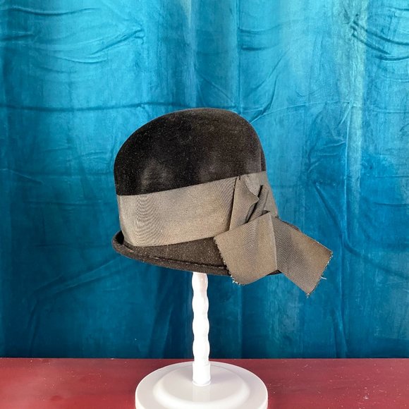 Peachbloom Velour Vintage 40\'s Cloche Style Hat main image 7